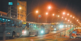 Manifestação no centro da cidade provocou grande concentração de veículos em vias de acesso a região metropolitana, como na avenida Assis Brasil, zona norte da cidade.