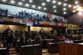 Aprovado passe livre para estudantes da região metropolitana